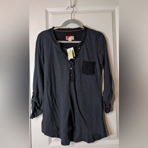 Anthropologie Women’s Paper Locket Navy Blue Henley Tab Sleeve Top NWT Size M